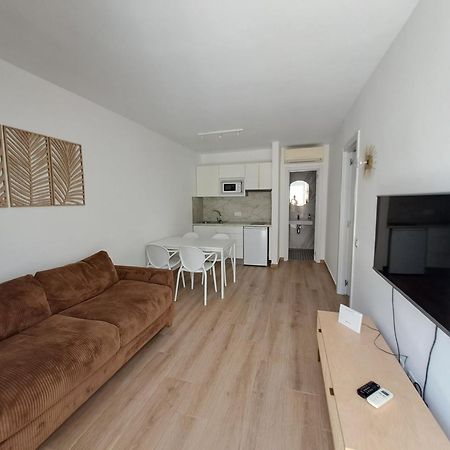 Homeforguest Apartamento 15 Con Terraza Y Piscina En Corralejo Kültér fotó