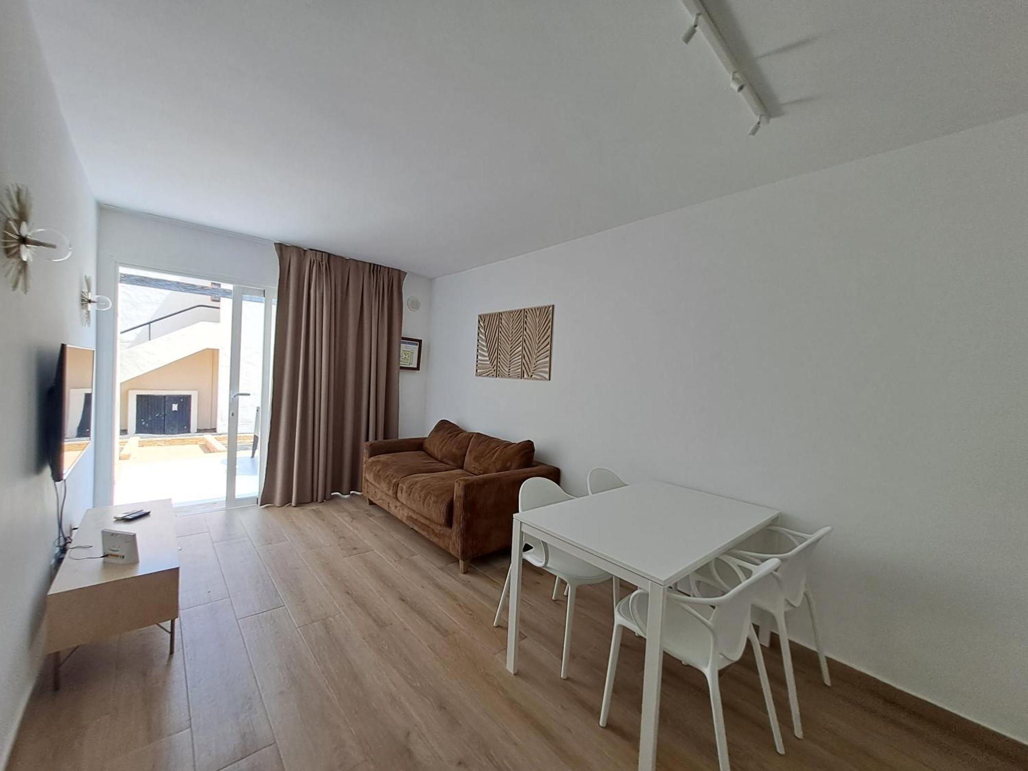 Homeforguest Apartamento 15 Con Terraza Y Piscina En Corralejo Kültér fotó