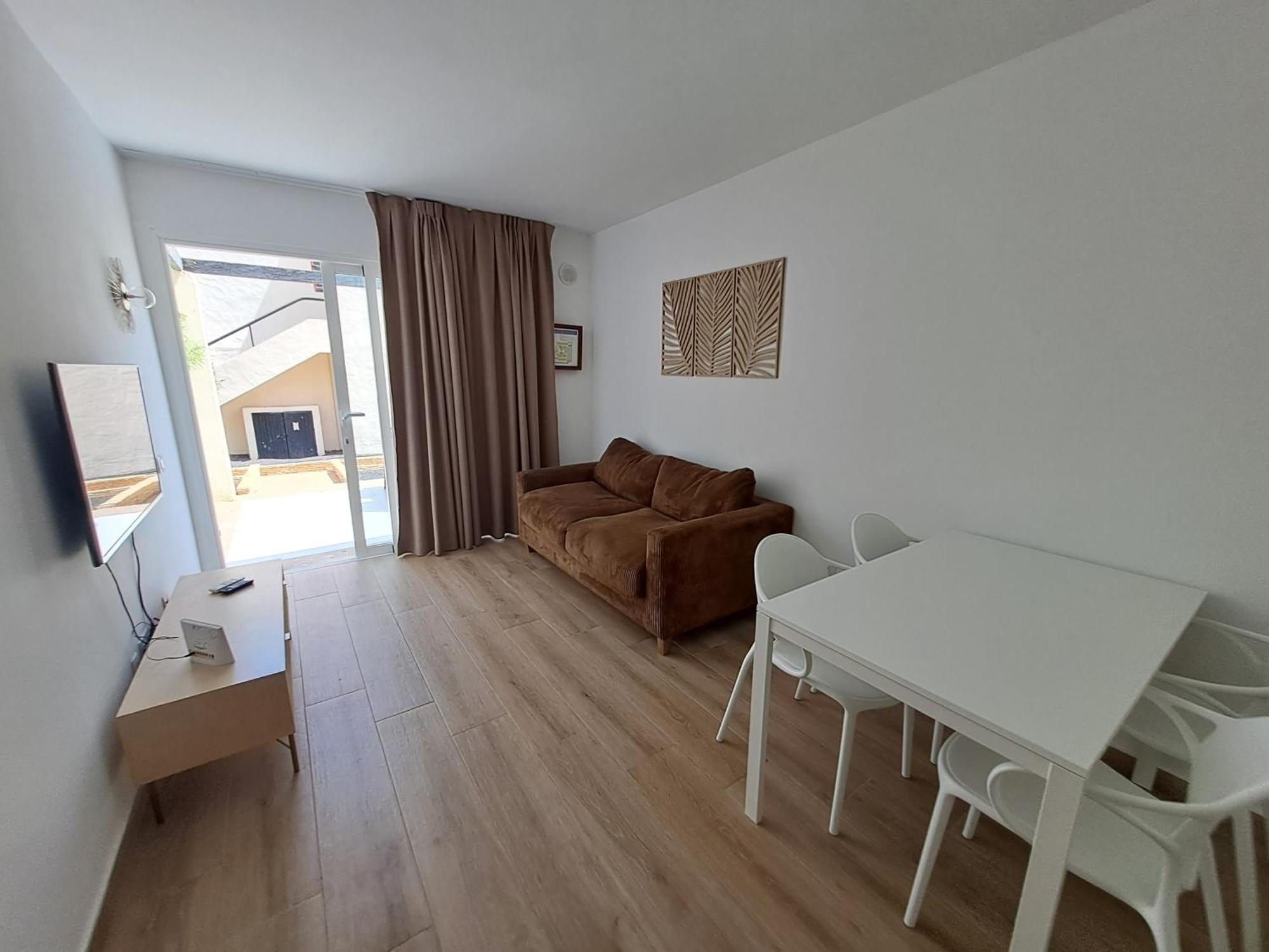 Homeforguest Apartamento 15 Con Terraza Y Piscina En Corralejo Kültér fotó